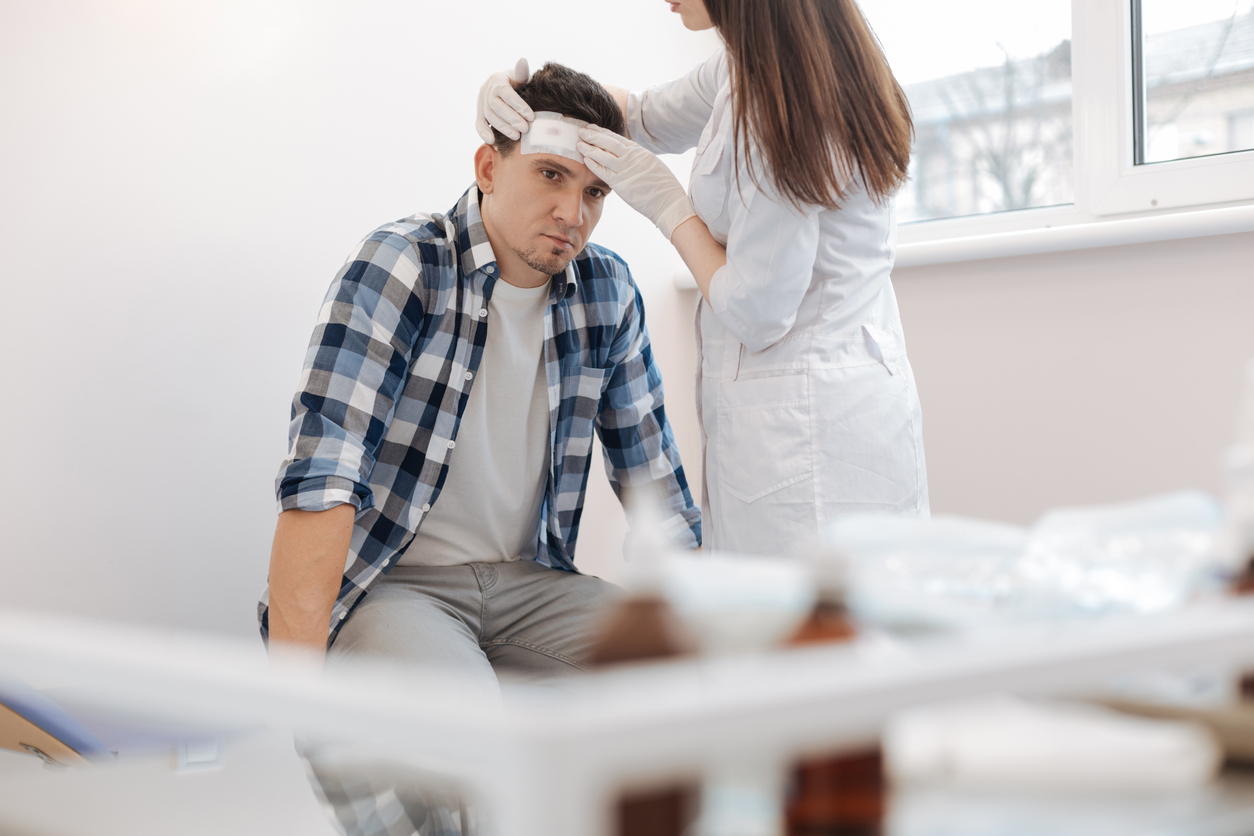 What Are the Symptoms of a Brain Bleed After a Head Injury?